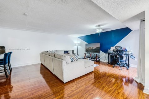 Condominio en venta en Miami, Florida, 3 dormitorios, 171.87 m2 № 1839240 - foto 6
