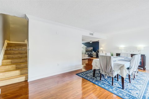 Condominio en venta en Miami, Florida, 3 dormitorios, 171.87 m2 № 1839240 - foto 16