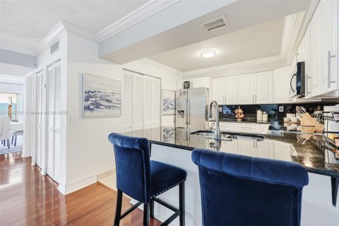 Condominio en venta en Miami, Florida, 3 dormitorios, 171.87 m2 № 1839240 - foto 10