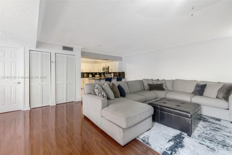 Condominio en venta en Miami, Florida, 3 dormitorios, 171.87 m2 № 1839240 - foto 7