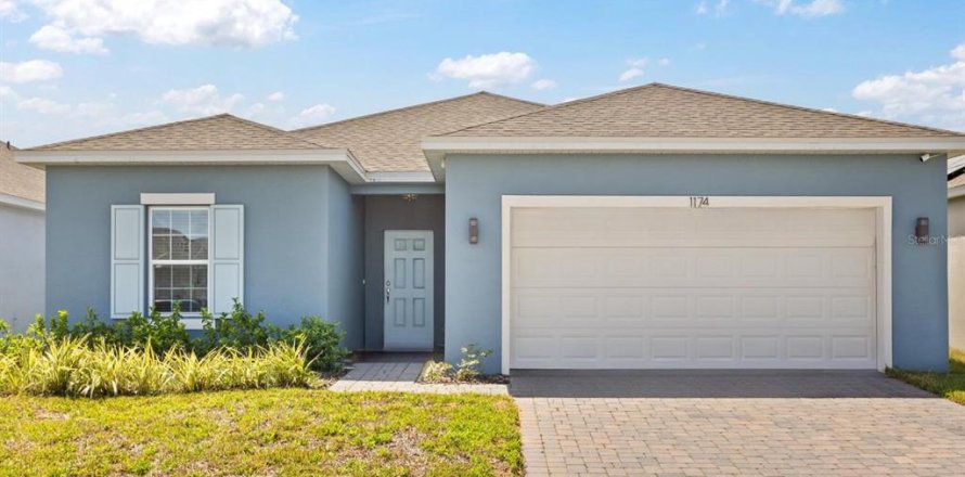 House in Haines City, Florida 4 bedrooms, 164.16 sq.m. № 1616150