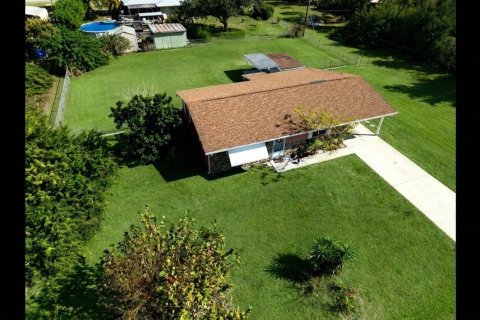House in Punta Gorda, Florida 2 bedrooms, 100.71 sq.m. № 2103749 - photo 23