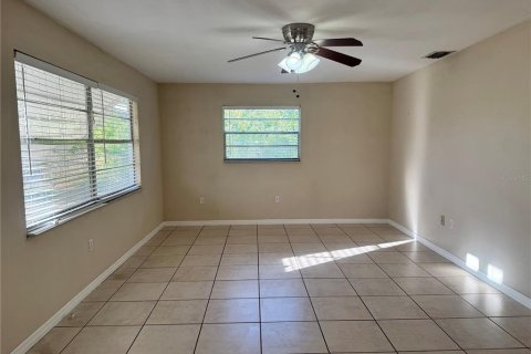House in Punta Gorda, Florida 2 bedrooms, 100.71 sq.m. № 2103749 - photo 6