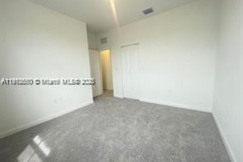 Villa ou maison à vendre à Homestead, Floride: 4 chambres, 215.9 m2 № 1969238 - photo 9