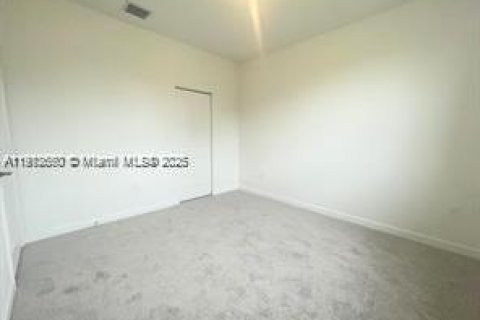 Villa ou maison à vendre à Homestead, Floride: 4 chambres, 215.9 m2 № 1969238 - photo 11