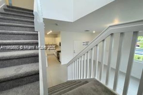 Villa ou maison à vendre à Homestead, Floride: 4 chambres, 215.9 m2 № 1969238 - photo 7