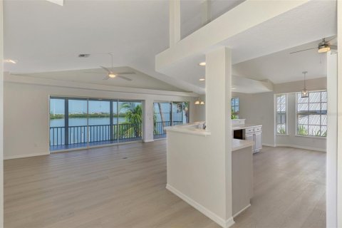 Condominio en venta en Englewood, Florida, 2 dormitorios, 122.82 m2 № 1910284 - foto 12