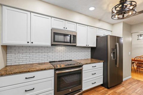 Casa en venta en Clearwater, Florida, 2 dormitorios, 115.57 m2 № 1833575 - foto 9