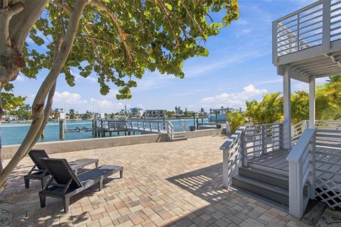 Villa ou maison à louer à Treasure Island, Floride: 3 chambres, 185.8 m2 № 2430699 - photo 29