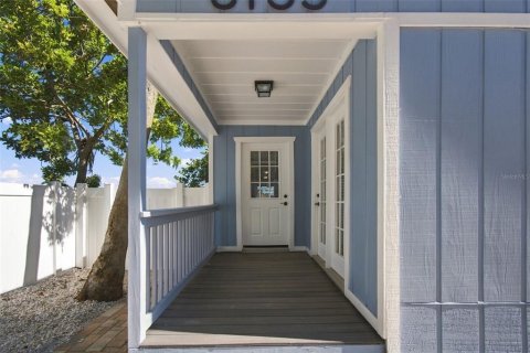 Villa ou maison à louer à Treasure Island, Floride: 3 chambres, 185.8 m2 № 2430699 - photo 6