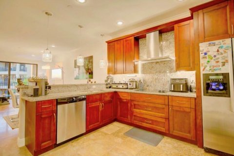Condo in Sebring, Florida, 3 bedrooms  № 1821638 - photo 18