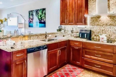 Condo in Sebring, Florida, 3 bedrooms  № 1821638 - photo 17