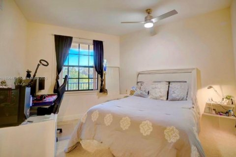 Condo in Sebring, Florida, 3 bedrooms  № 1821638 - photo 22
