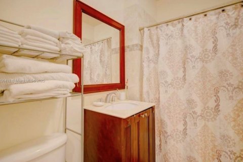 Condo in Sebring, Florida, 3 bedrooms  № 1821638 - photo 26