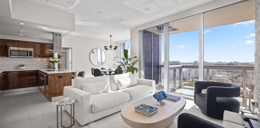 Condo à Miami Beach, Floride, 2 chambres № 1939129