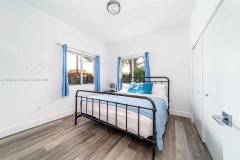 Casa en venta en Hallandale Beach, Florida, 4 dormitorios, 139.35 m2 № 1930999 - foto 8