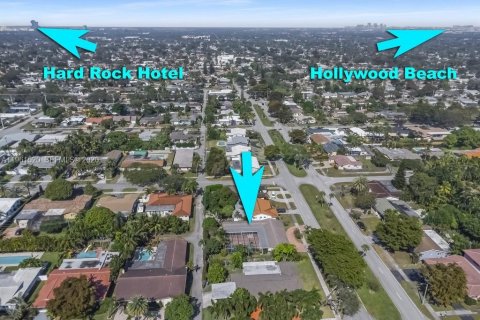 Купить виллу или дом в Холливуд, Флорида 3 спальни, 154.03м2, № 2026199 - фото 12