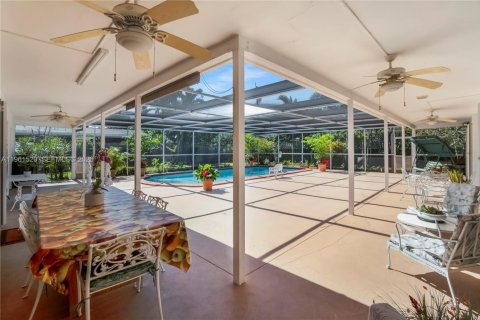 Купить виллу или дом в Холливуд, Флорида 3 спальни, 154.03м2, № 2026199 - фото 9