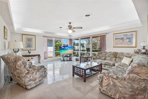 Купить виллу или дом в Холливуд, Флорида 3 спальни, 154.03м2, № 2026199 - фото 6