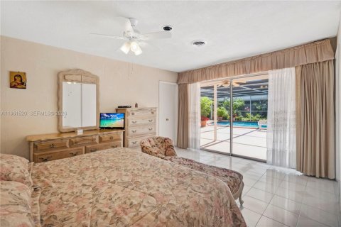 Купить виллу или дом в Холливуд, Флорида 3 спальни, 154.03м2, № 2026199 - фото 8