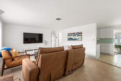 Villa ou maison à vendre à Venice, Floride: 2 chambres, 138.42 m2 № 2234717 - photo 4