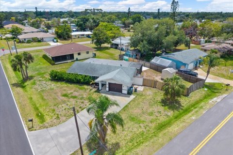 Villa ou maison à vendre à Venice, Floride: 2 chambres, 138.42 m2 № 2234717 - photo 2