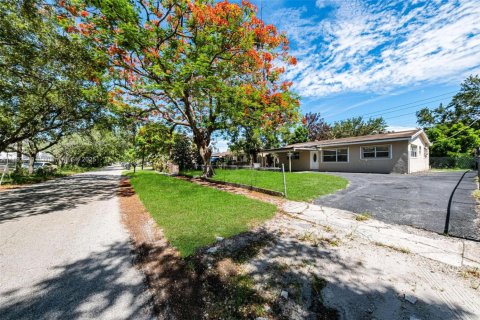 Casa en venta en Hollywood, Florida, 3 dormitorios, 107.95 m2 № 1945962 - foto 2