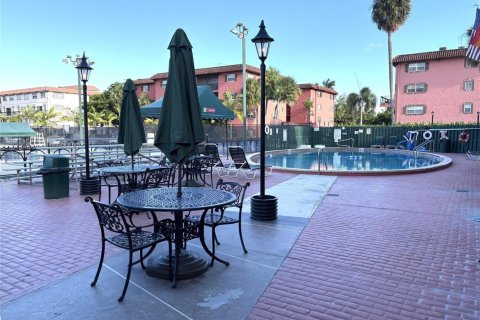 Condominio en venta en Fort Lauderdale, Florida, 2 dormitorios, 98.1 m2 № 2272480 - foto 29