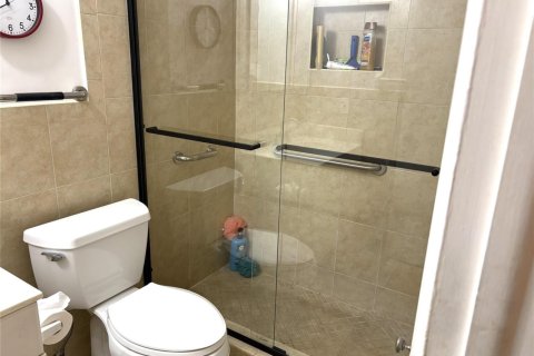 Condominio en venta en Fort Lauderdale, Florida, 2 dormitorios, 98.1 m2 № 2272480 - foto 20