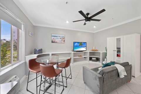 Condo à Miami Beach, Floride, 3 pièces  № 2356865