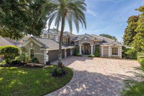 House in Trinity, Florida 4 bedrooms, 368.54 sq.m. № 1830077 - photo 1