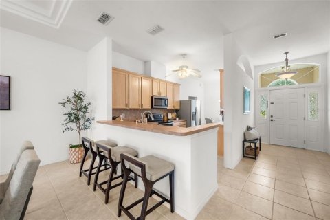 House in Ocala, Florida 2 bedrooms, 190.17 sq.m. № 2283386 - photo 7