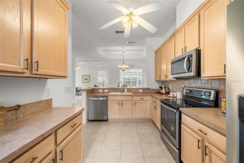 House in Ocala, Florida 2 bedrooms, 190.17 sq.m. № 2283386 - photo 5