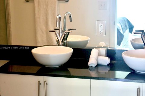 Купить кондоминиум в Майами, Флорида 3 комнаты, 103.77м2, № 2055179 - фото 26