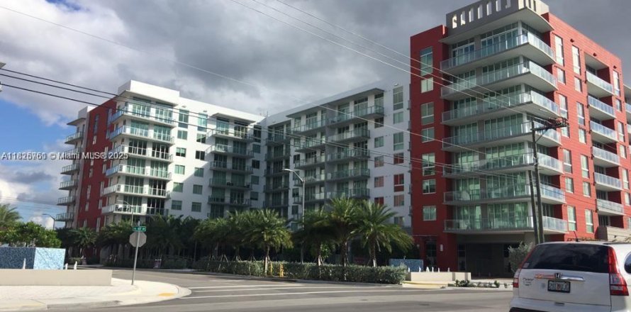 Condo à Doral, Floride, 2 chambres № 1794931