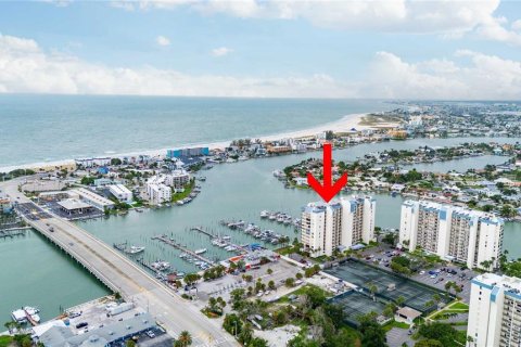 Condominio en venta en Saint Petersburg, Florida, 2 dormitorios, 117.99 m2 № 2277965 - foto 3