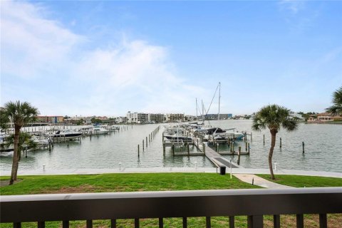 Condominio en venta en Saint Petersburg, Florida, 2 dormitorios, 117.99 m2 № 2277965 - foto 27