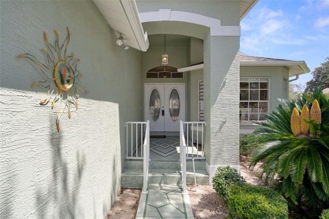 House in Spring Hill, Florida 2 bedrooms, 156.17 sq.m. № 2098288 - photo 4