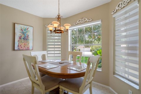 House in Spring Hill, Florida 2 bedrooms, 156.17 sq.m. № 2098288 - photo 21