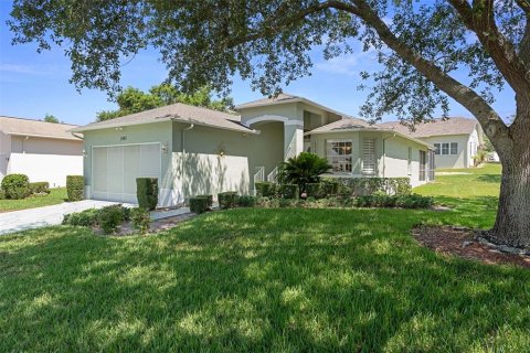 House in Spring Hill, Florida 2 bedrooms, 156.17 sq.m. № 2098288 - photo 2