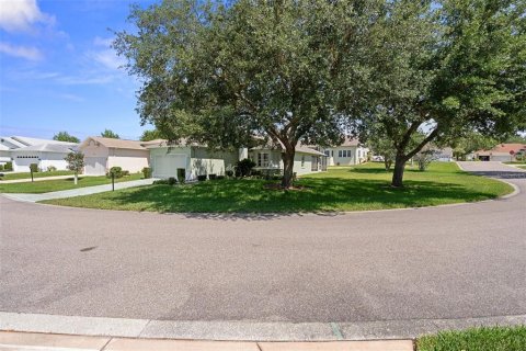 House in Spring Hill, Florida 2 bedrooms, 156.17 sq.m. № 2098288 - photo 3