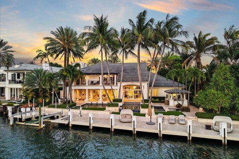 House in Fort Lauderdale, Florida 8 bedrooms, 734.3 sq.m. № 2083081 - photo 8