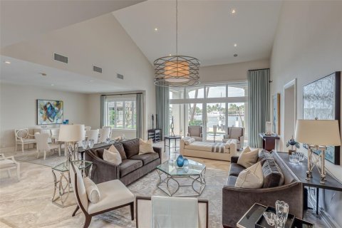House in Fort Lauderdale, Florida 8 bedrooms, 734.3 sq.m. № 2083081 - photo 20