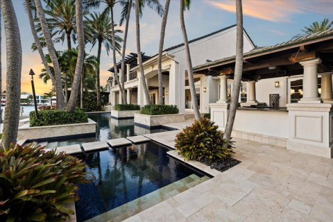 House in Fort Lauderdale, Florida 8 bedrooms, 734.3 sq.m. № 2083081 - photo 12