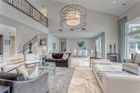 House in Fort Lauderdale, Florida 8 bedrooms, 734.3 sq.m. № 2083081 - photo 25