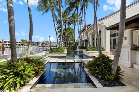 House in Fort Lauderdale, Florida 8 bedrooms, 734.3 sq.m. № 2083081 - photo 10