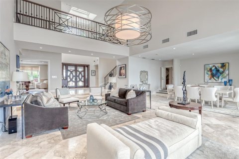 House in Fort Lauderdale, Florida 8 bedrooms, 734.3 sq.m. № 2083081 - photo 21