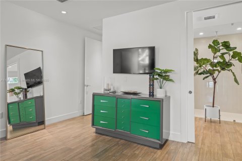 Touwnhouse à vendre à Miami, Floride: 3 chambres, 254.83 m2 № 1954141 - photo 27