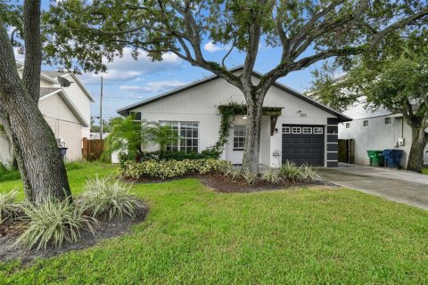 Casa en alquiler en Tampa, Florida, 3 dormitorios, 105.17 m2 № 1912808 - foto 2