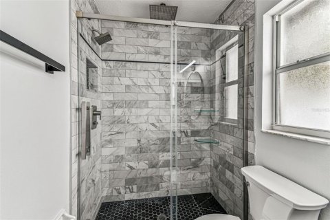 Casa en alquiler en Tampa, Florida, 3 dormitorios, 105.17 m2 № 1912808 - foto 24